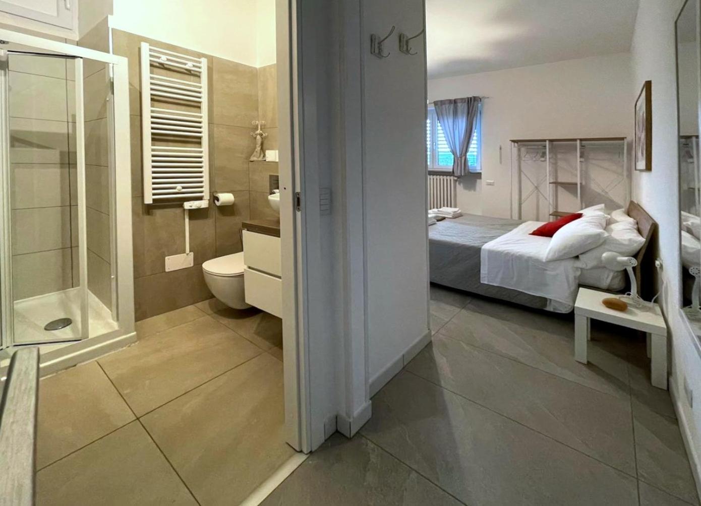 Domus 190 Rooms Varese Luaran gambar
