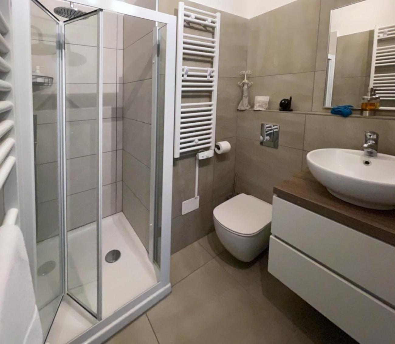 Domus 190 Rooms Varese Luaran gambar