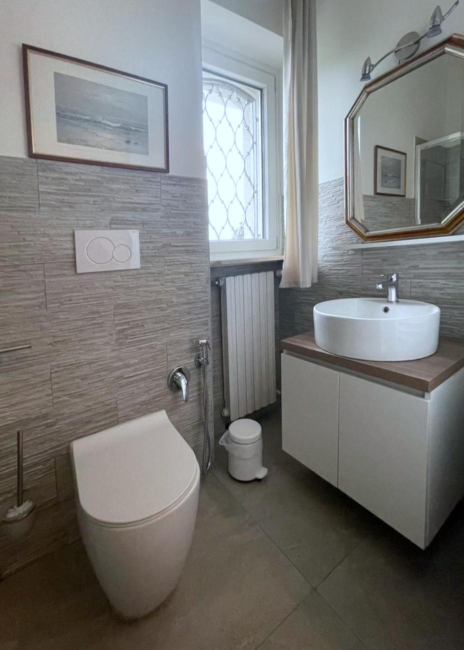 Domus 190 Rooms Varese Luaran gambar
