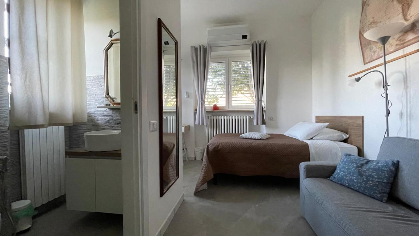 Domus 190 Rooms Varese Luaran gambar